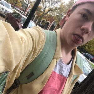 Meet your Posher, Mak